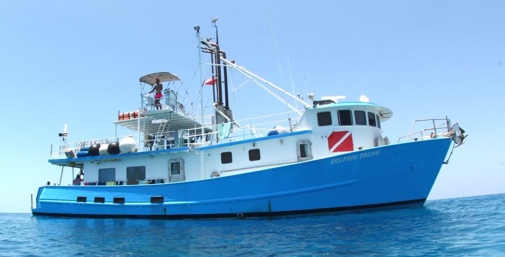 bahamas charter yacht